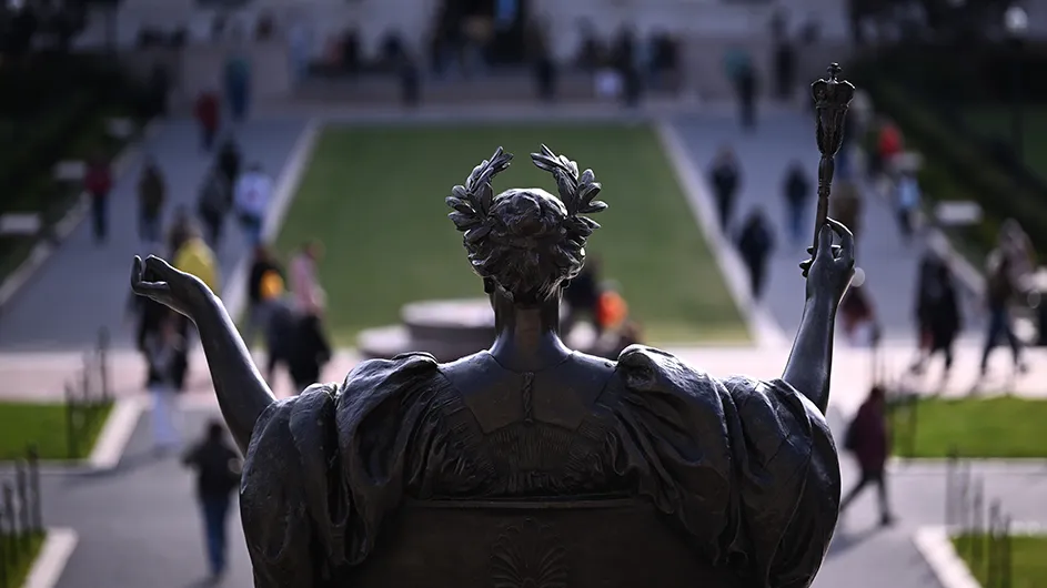 Alma Mater, Columbia University Morningside campus statue
